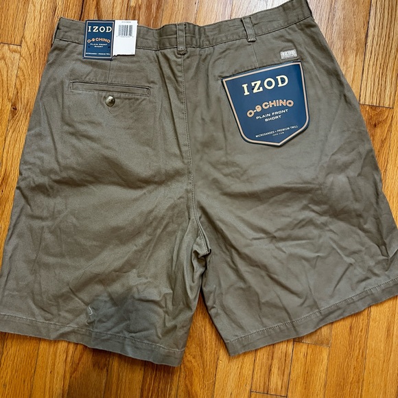 NWT Flat Front Izod Khaki Shorts Size 36 - Picture 4 of 4